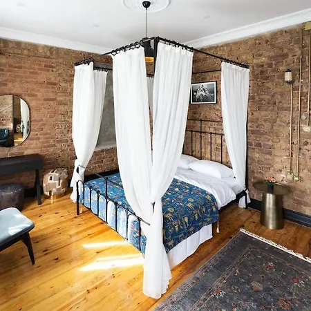 Apartamento Beyoglu'nda 4+1 Ferah, Manzarali Tarihi