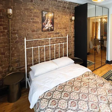 Apartamento Beyoglu'nda 4+1 Ferah, Manzarali Tarihi